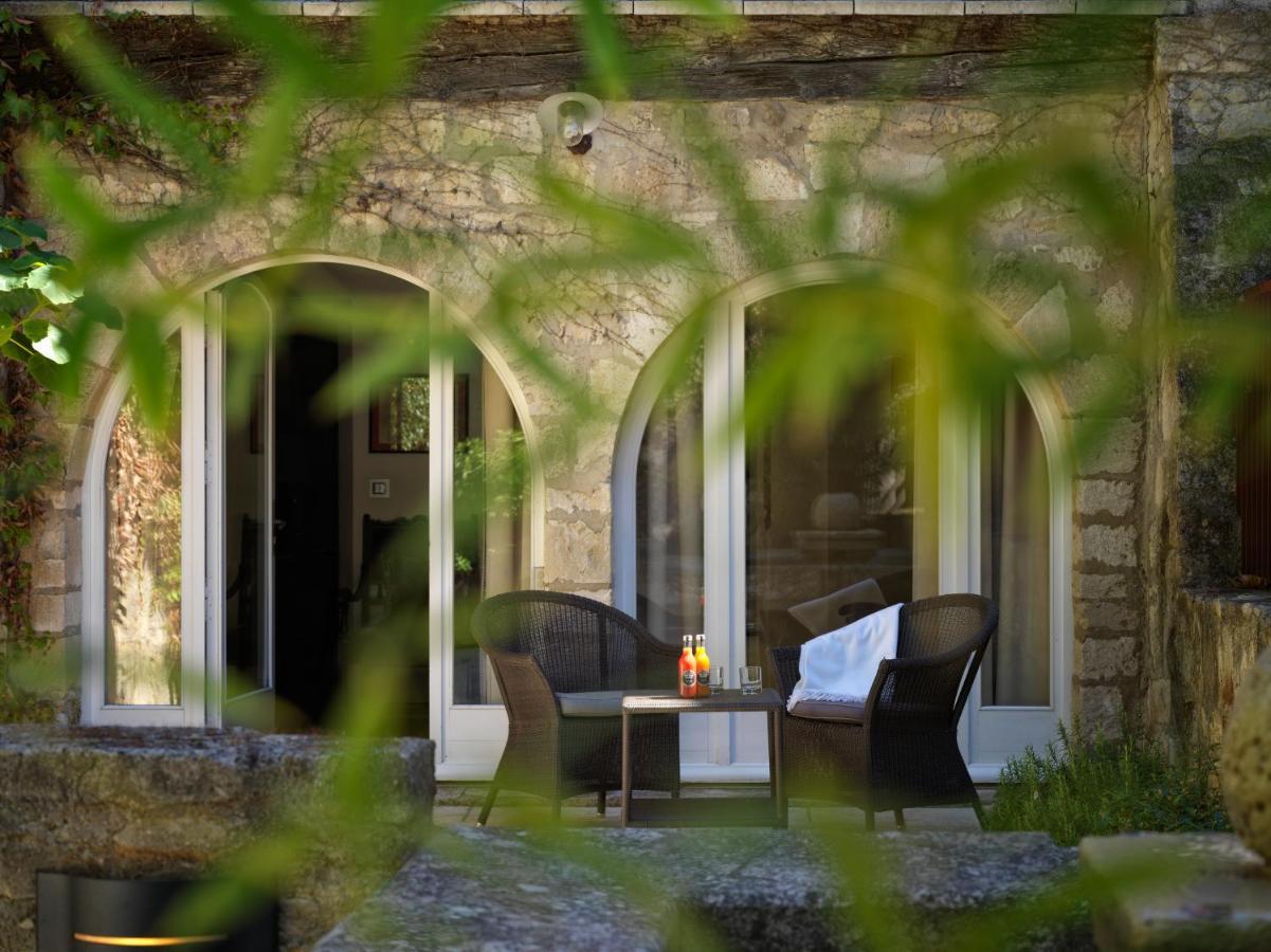 Hotel Le Prieure Villeneuve-lès-Avignon Exterior foto